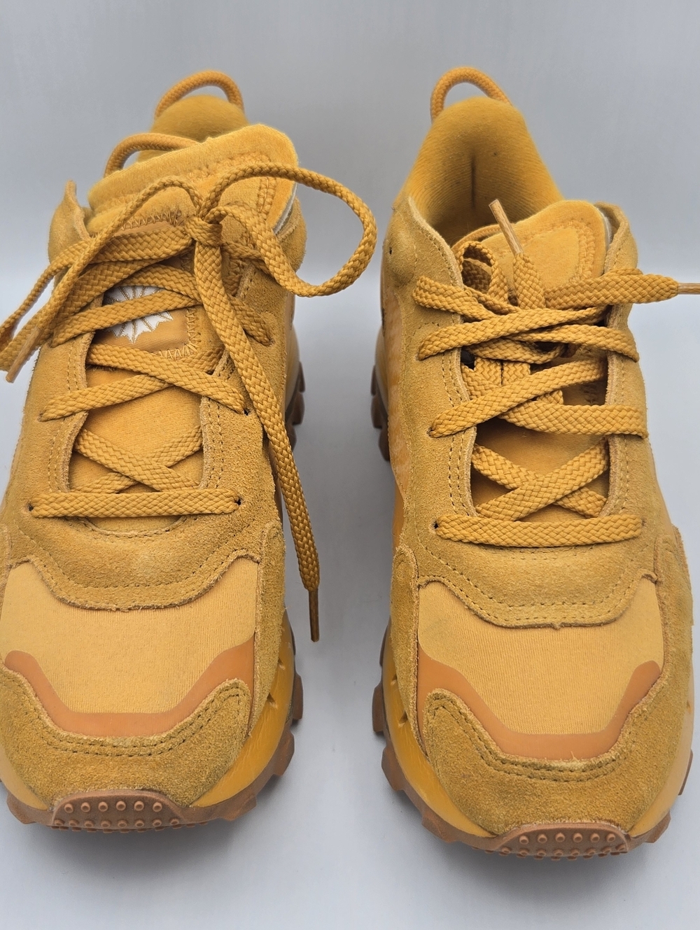Cardi B Reebok Club C Bright Ochre Size 8.5 Womens Shoes Sneakers - Picture 4 of 14